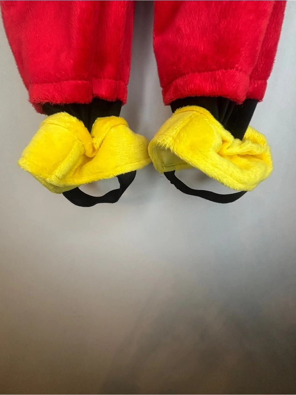 Disney Classic Mickey Mouse Costume - Picture 5 of 9